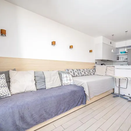 Rooftop -vue Port, 4 Pers, Climatise, Terrasse, Jaccuzi, Parking Lägenhet Antibes